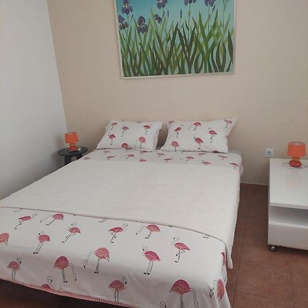Apartments Pimpinella Premantura Exterior photo