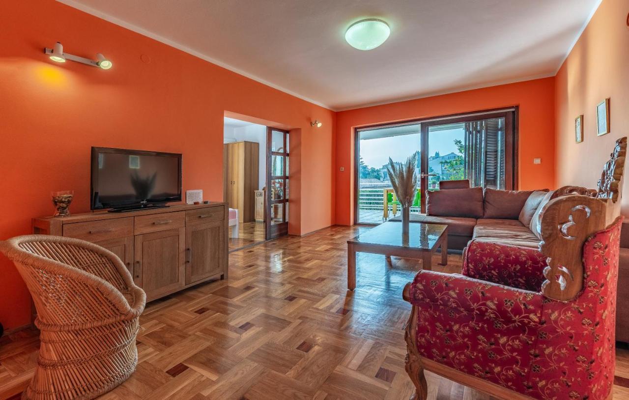 Apartments Pimpinella Premantura Exterior photo