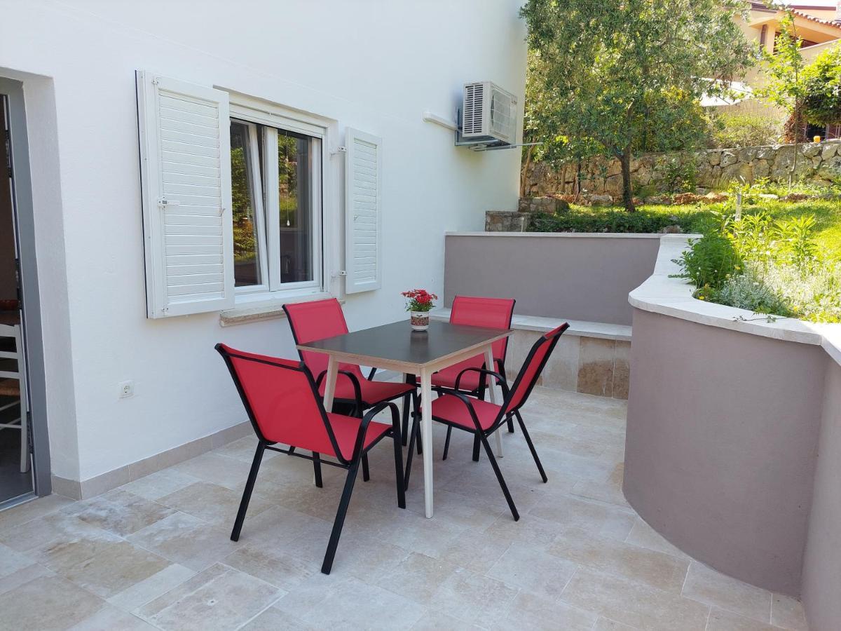 Apartments Pimpinella Premantura Exterior photo