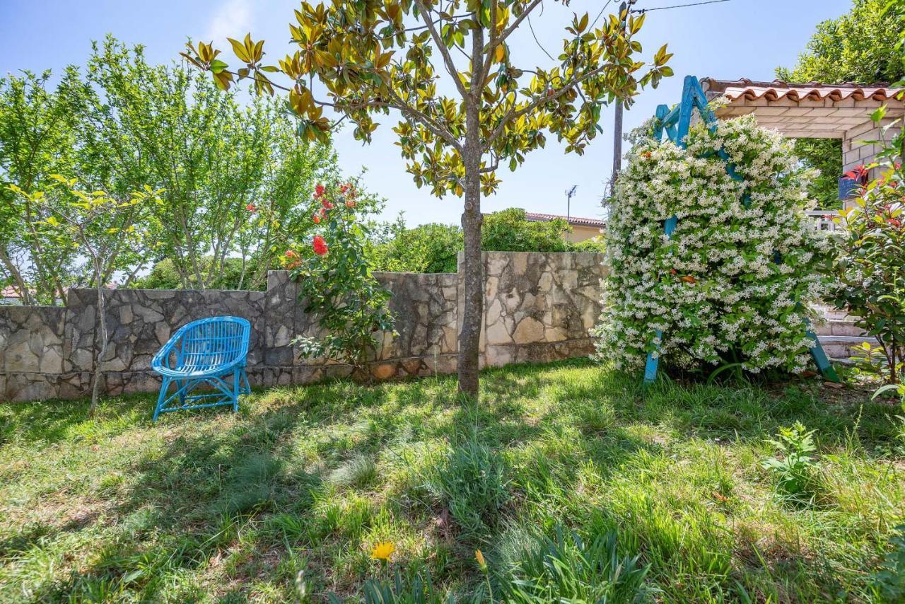 Apartments Pimpinella Premantura Exterior photo