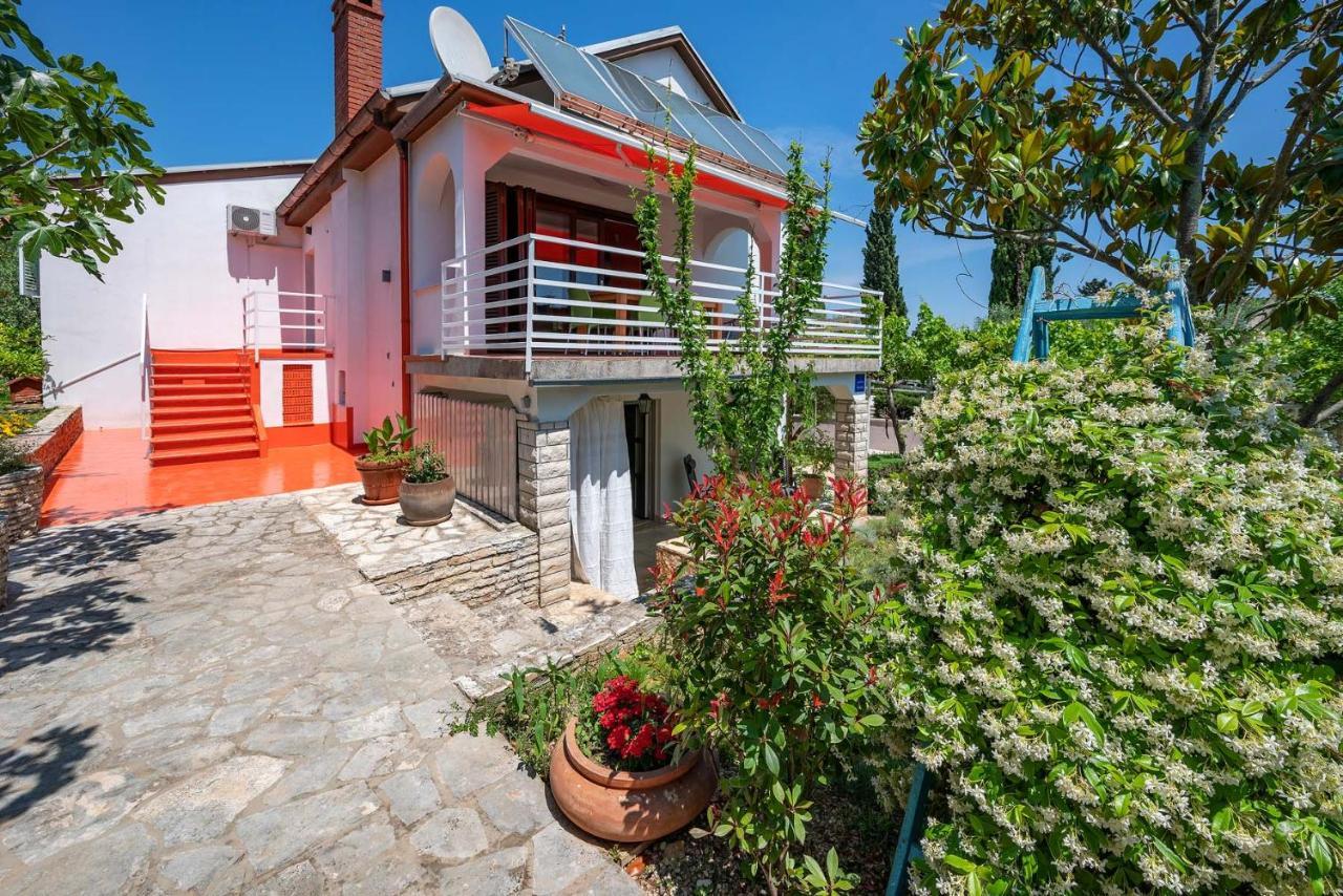 Apartments Pimpinella Premantura Exterior photo
